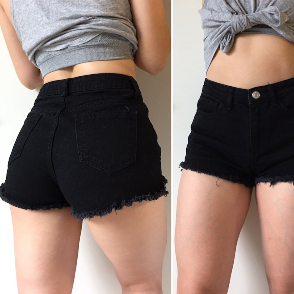 🍋Black Distressed High Rise Denim Shorts